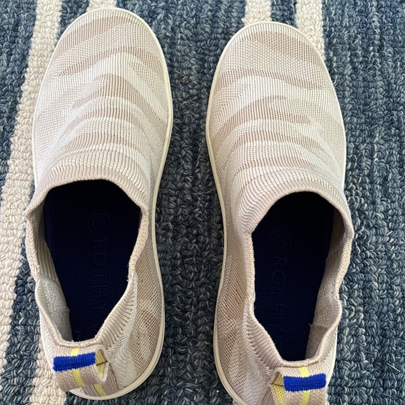 The Chelsea Rothy’s sneaker boot - Picture 4 of 4